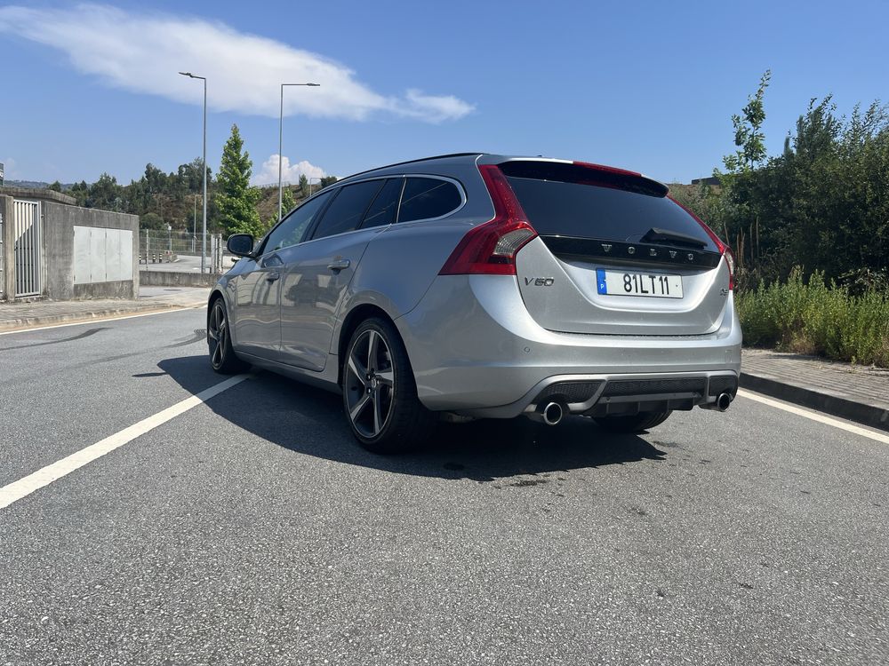 Volvo V60 D3 R-Design