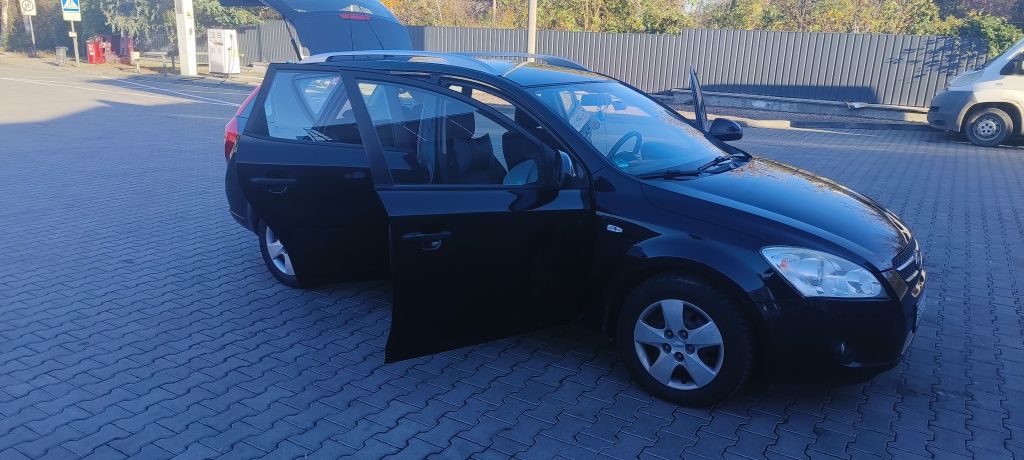 Продам kia ceed 1.6