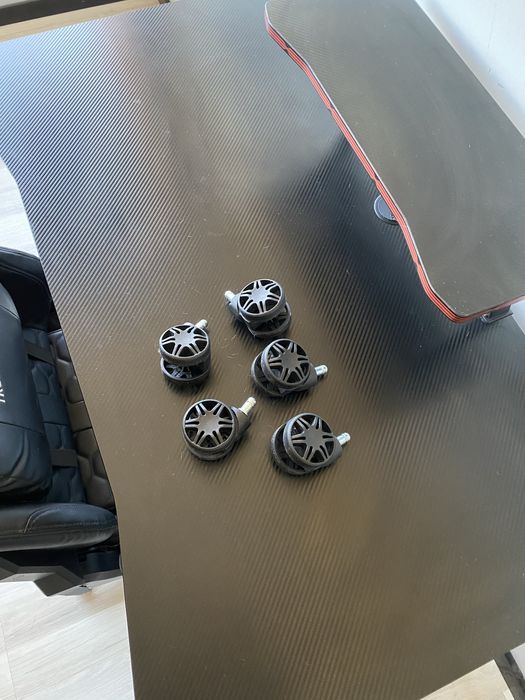 Mesa e cadeira gaming