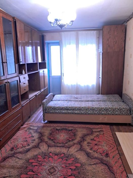 1к Зарічанська Гвоздика  6500 гр 
3/5 х/р житловий совдеп меблі пралка