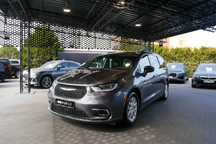 Chrysler Pacifica Touring L Polift Pentastar 3.6L V6 7os. 291KM Stow'N Go S Radar Kamera