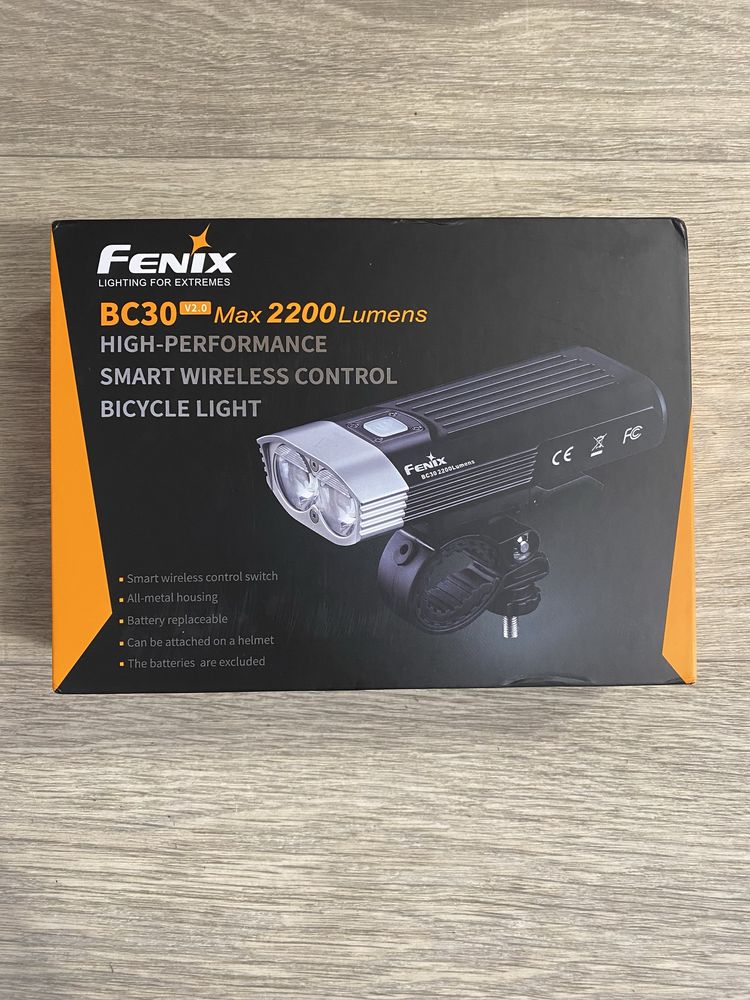 Велофара Fenix BC30 V2.0 Max 2200 Lumens