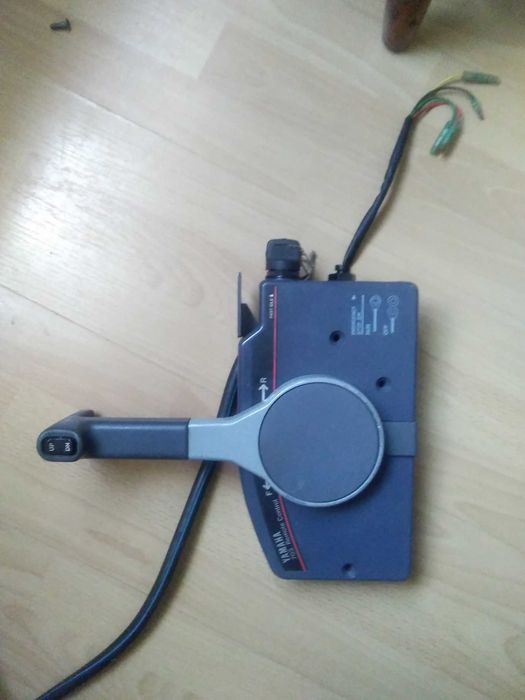 Manetka silnika zaburtowego Yamaha (adapter)