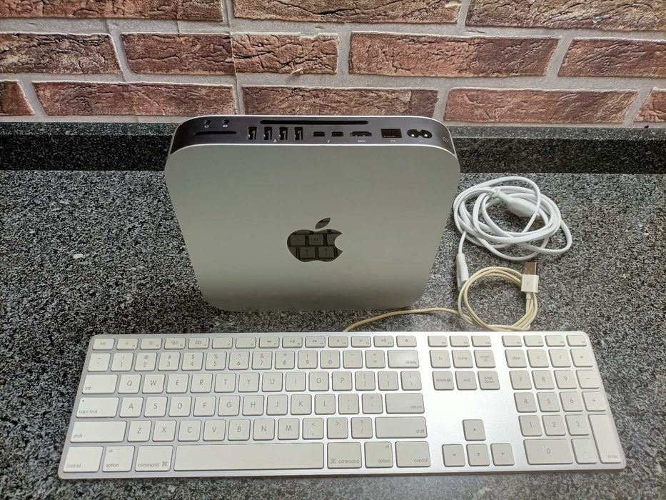 Mac mini core i7 RAM 16gb SSD 256gb
