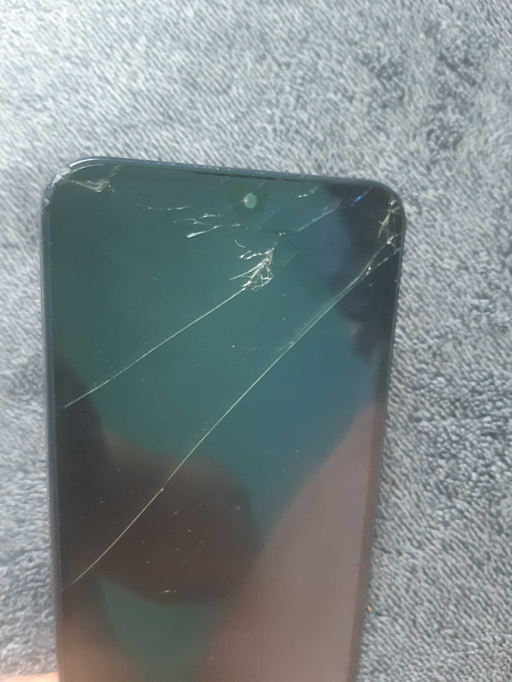 Samsung a16 128 gb. Z uszkodzony wyswietlacz
