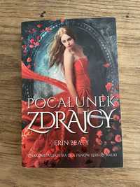 Pocałunek zdrajcy Erin Beaty