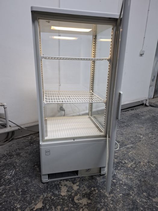 Настільна кондитерська вітрина