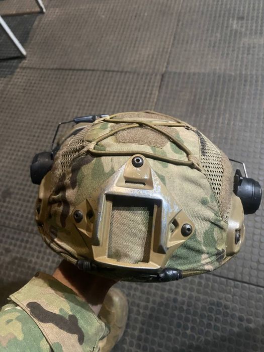 Тактичний шолом + навушники