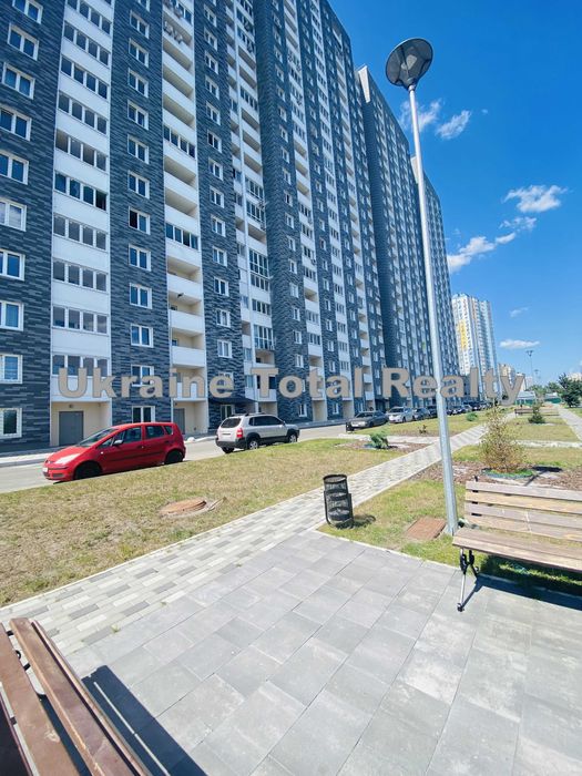 ЖК Ревуцький! Видова 1к квартира біля метро Харківська! Ревуцького 54