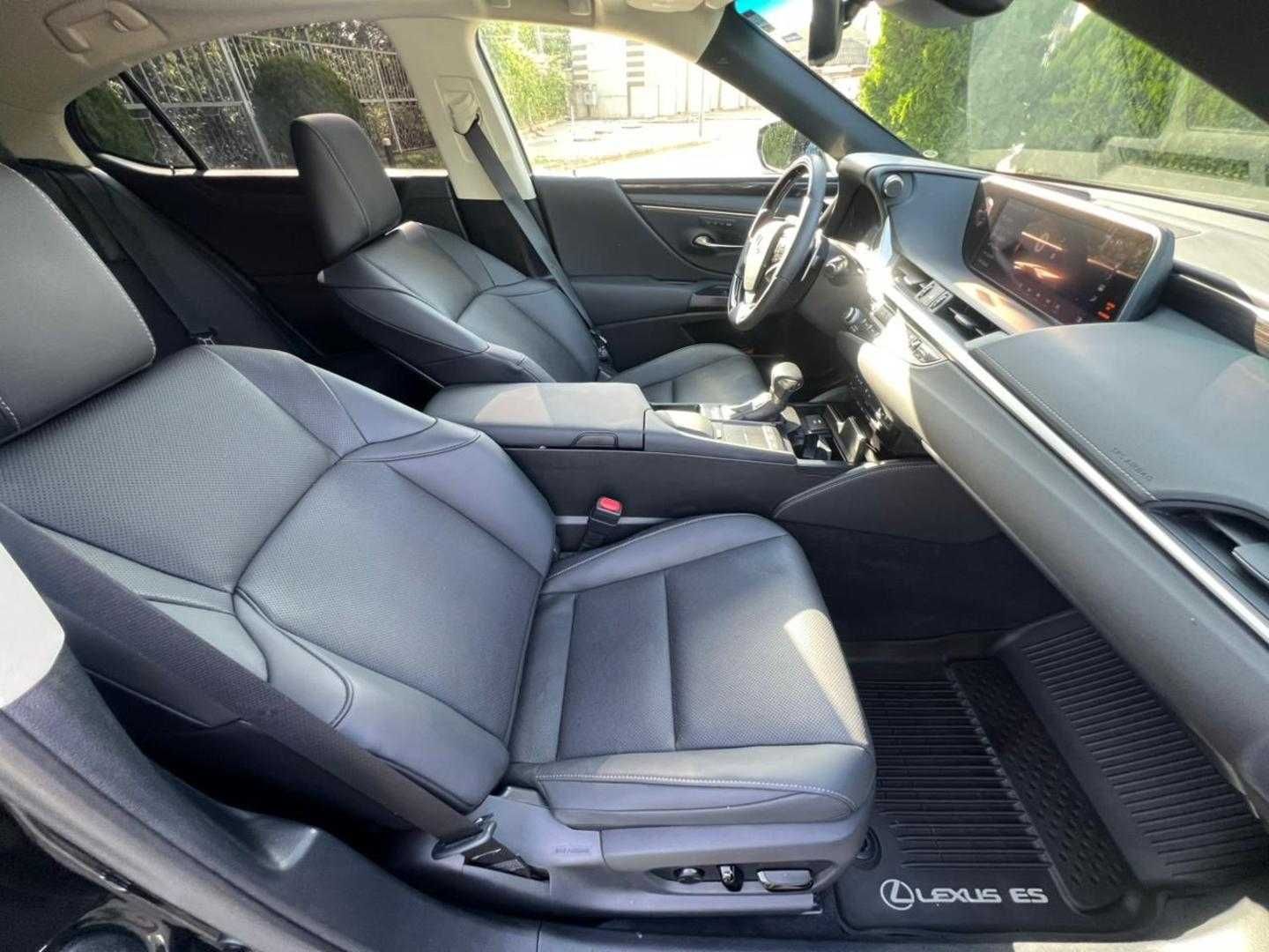 Lexus ES 250 2021 2.5 Лексус ес з США