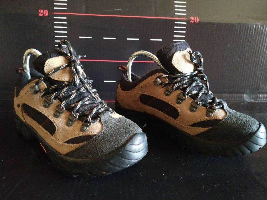 Трекінгові кросівки весна-осень ADVENTURIDGE 38 р 25 см