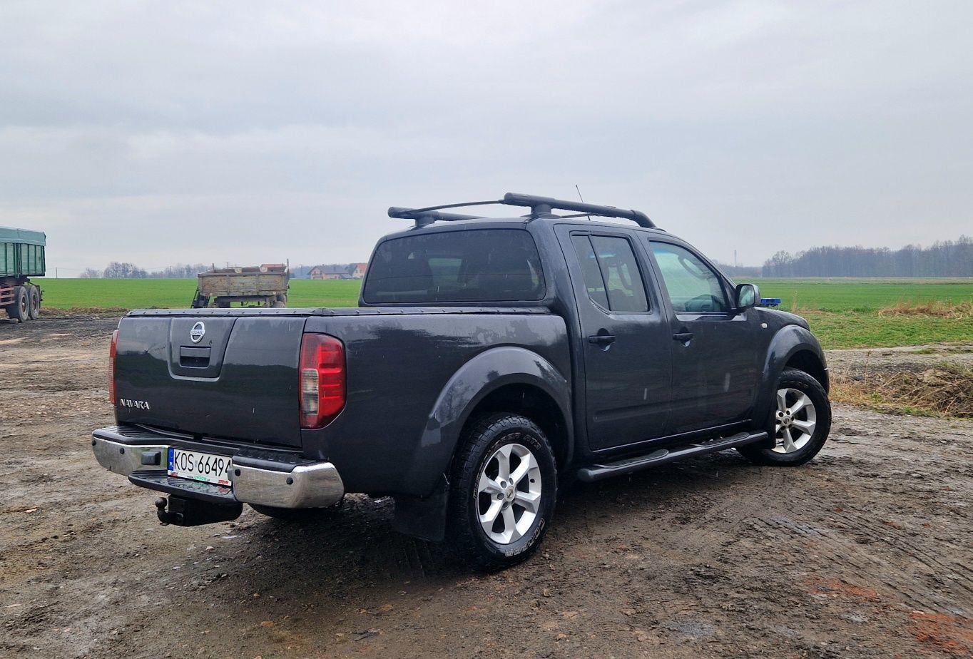 Nissan Navara  2.5 D40 Platinum Pickup