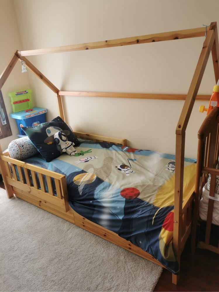 Cama c/ 2 gavetas de arrumação