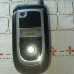 LG KP 235 - kompaktowy i stylowy telefon z aparatem.