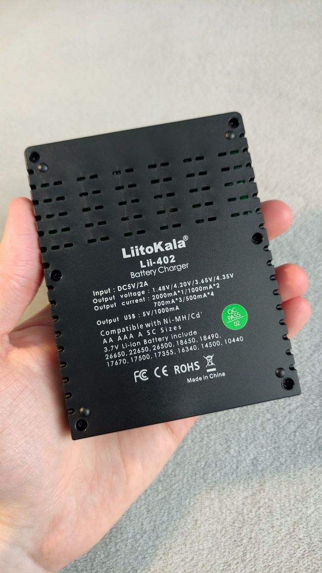 Зарядний пристрій Liitokala Lii-402