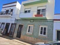 Casa tradicional T6 em Olhão de 206,00 m2