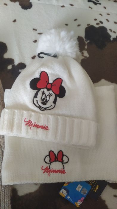 Шапки дитячі наборами