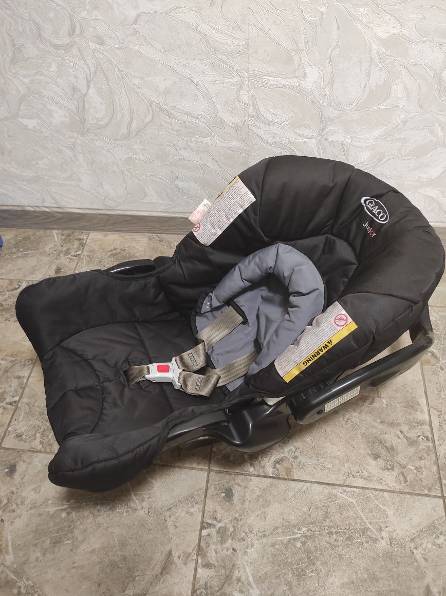 Дитяче автокрісло 0+ Graco Junior Baby від 0до 13 кг.