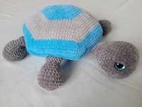 Poduszka przytulanka żółw, duża maskotka amigurumi, na Dzień Dziecka