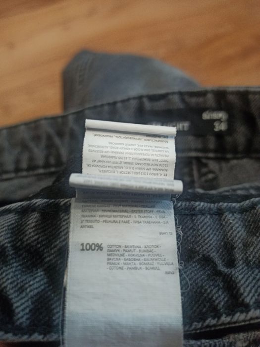 Czarne jeansy Sinsay |XS|