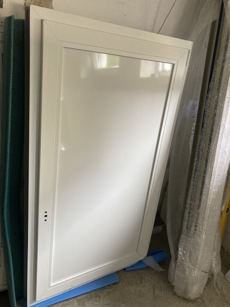 Okno PCV 80 / 140