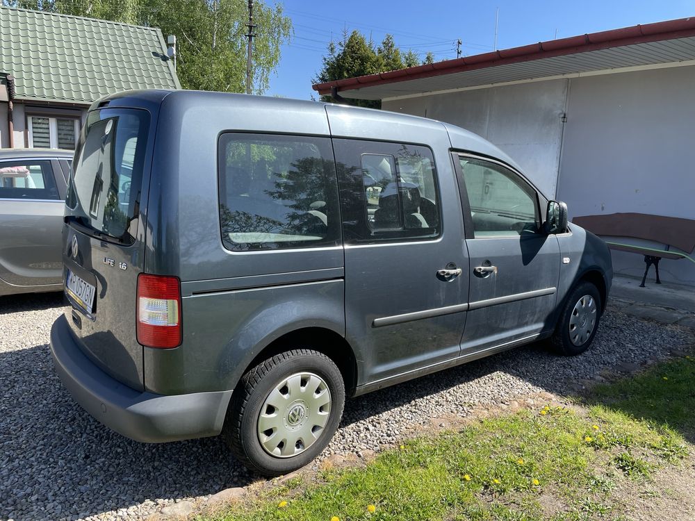 Caddy 1.6 benzyna Lpg 5 osobowy