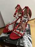 Nowe buty na obcasie 36