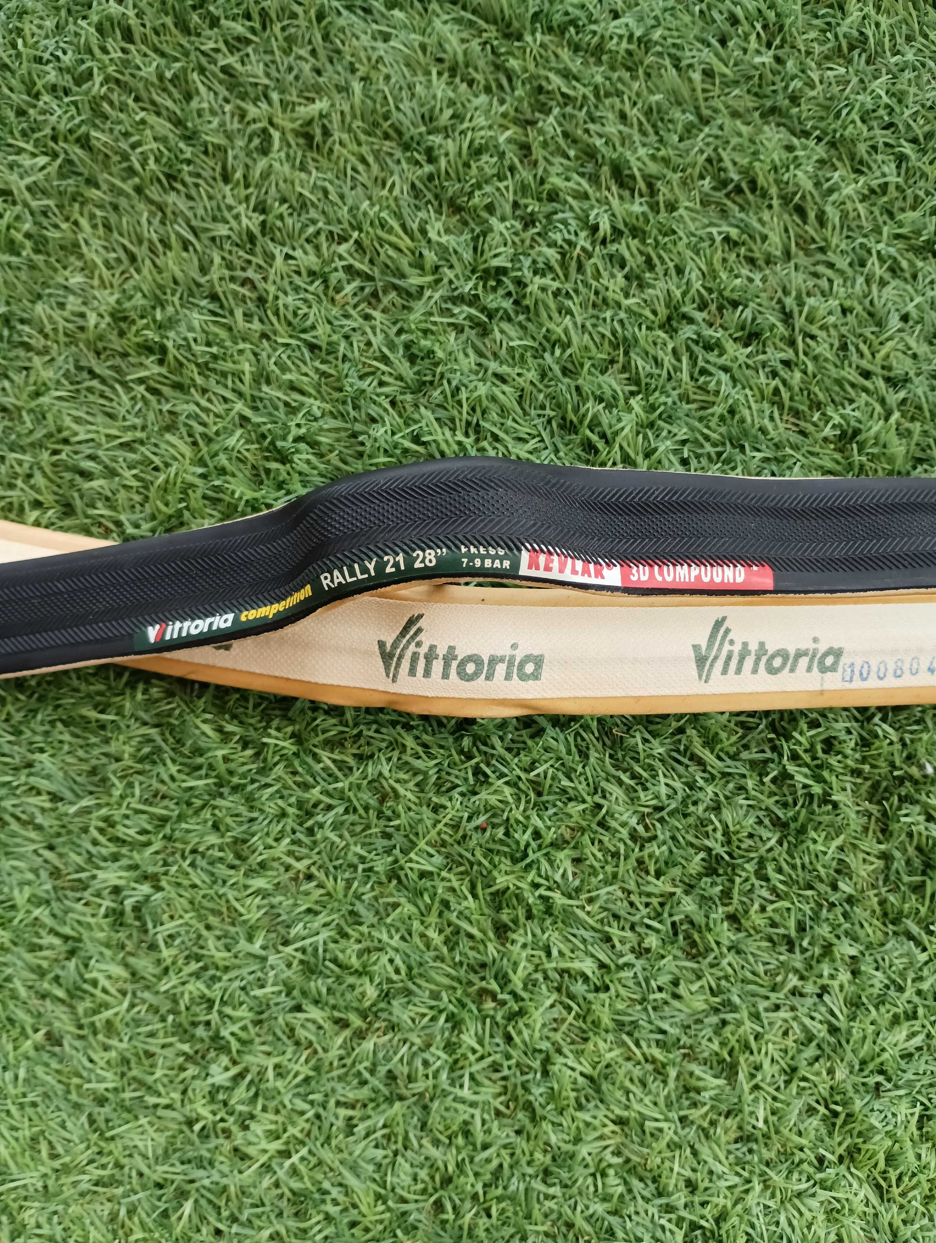 Rodas Carbono KOMPRESSOR c/ Cassete + 2 Pneus Tubular
