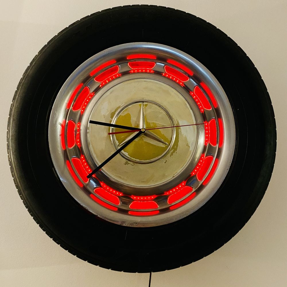 Zegar ścienny Mercedes W115 W123 prezent gadżet podświetlany LED pilot