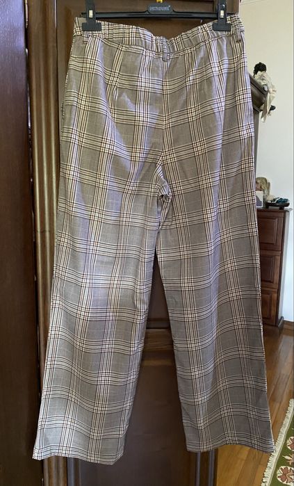 Calças novas Divided, tamanho L