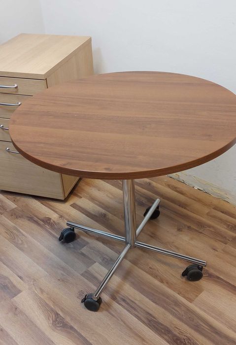 Komplet mebli biurowych