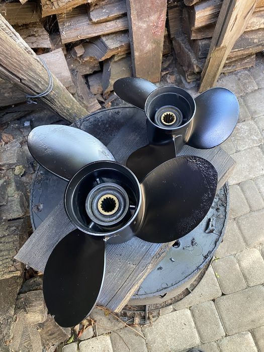 Винт для човна