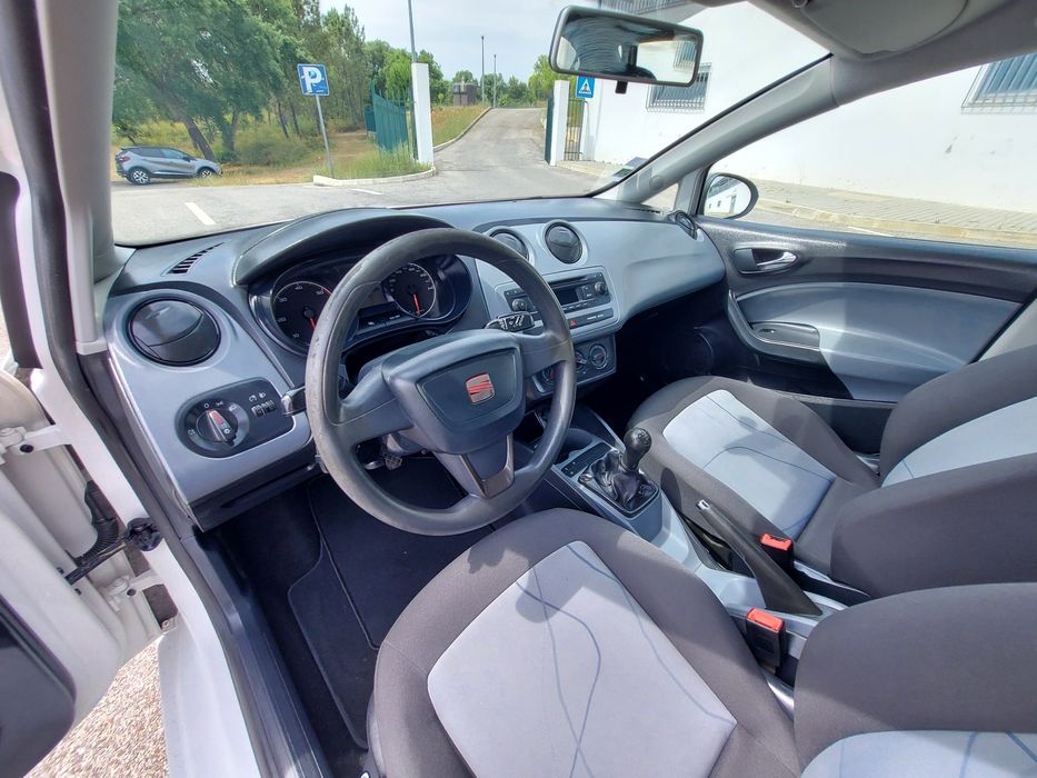 Seat Ibiza 1.2 TDI Reference 5L 2013 Poucos kms Como Novo