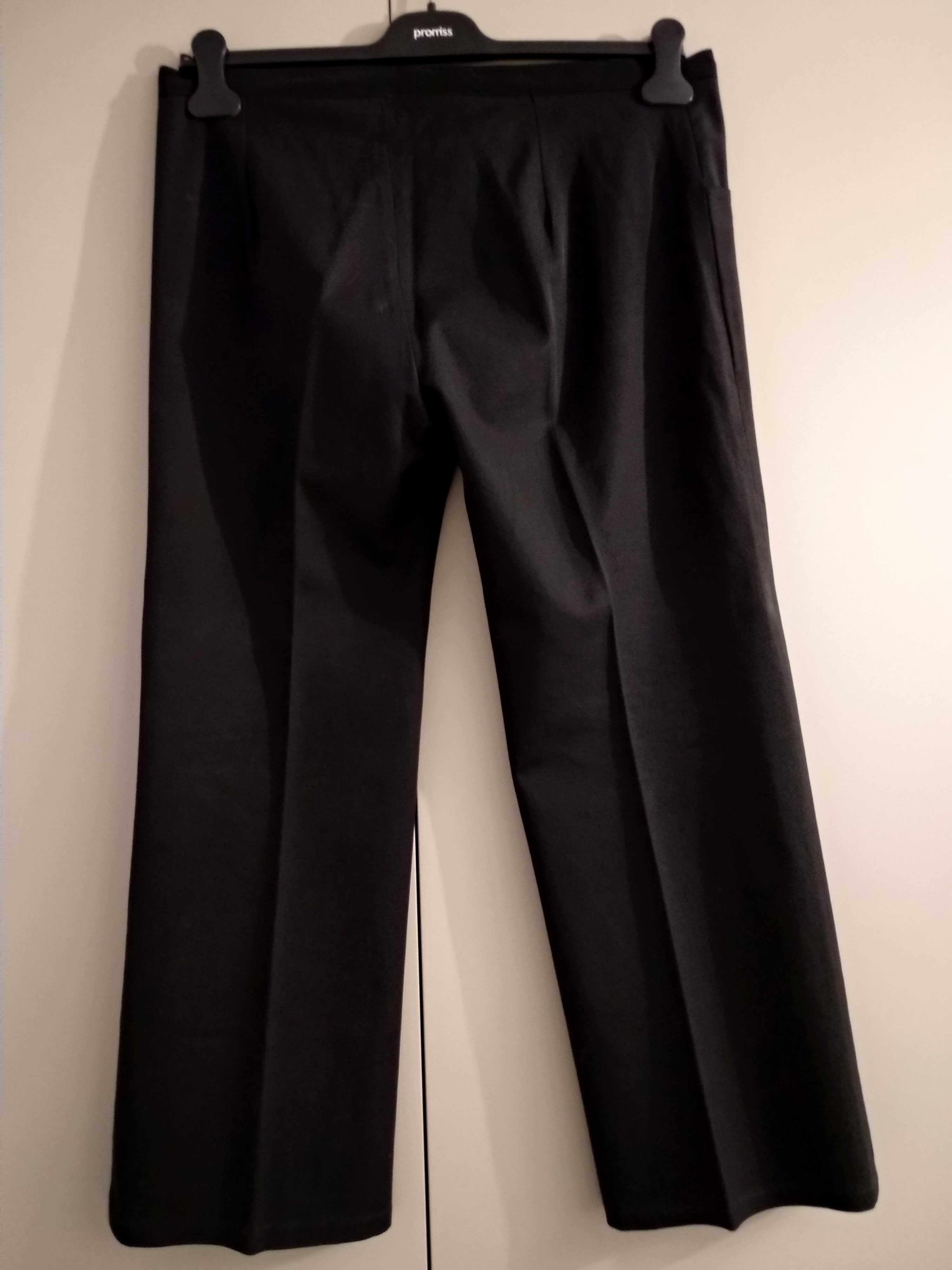 Spodnie  materiałowe, czarne, rozmiar 50, pas 93 cm.