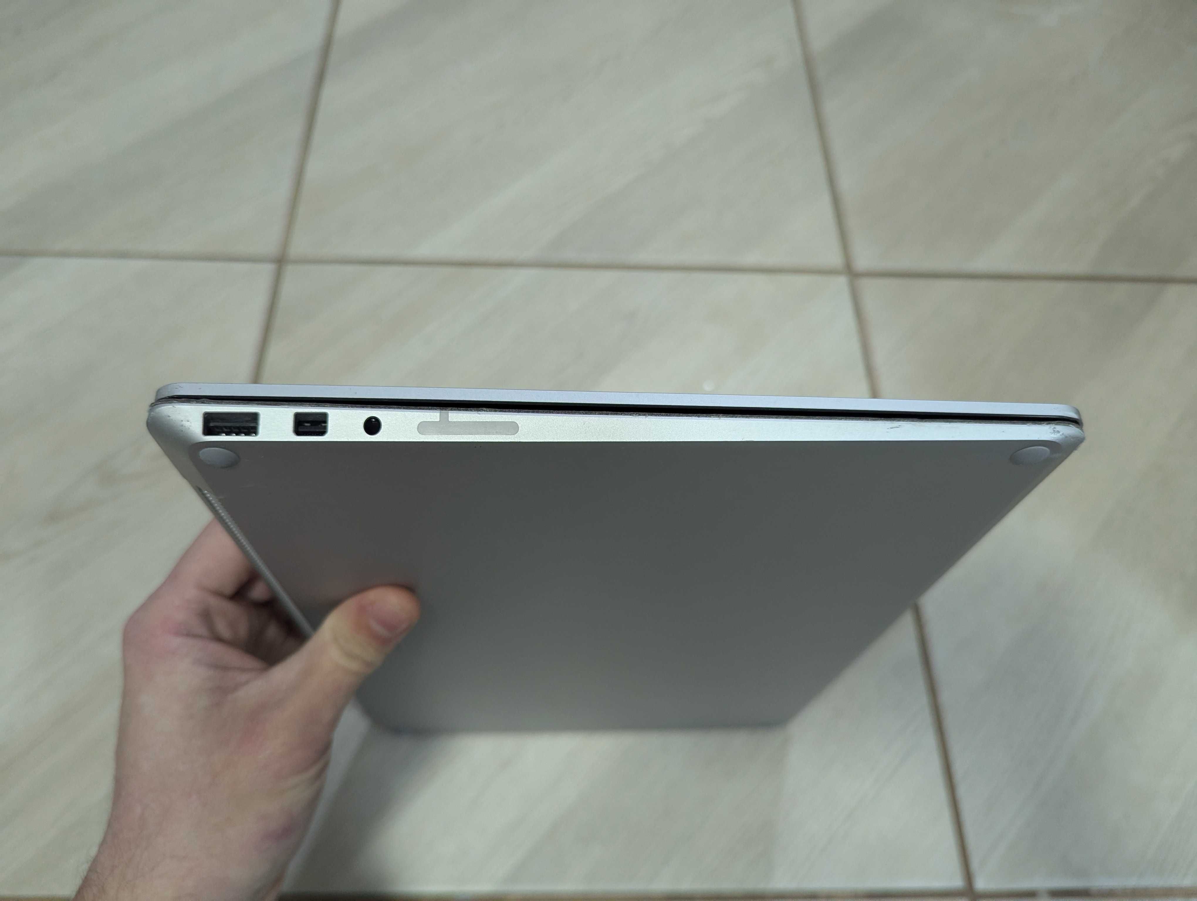 Ноутбук Microsoft Surface Laptop 2 13.5" Core I5 8Gen 256Gb SSD 8Gb