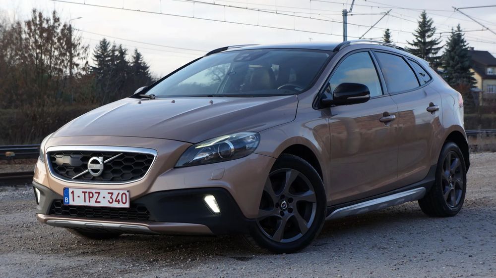 Volvo V40 Cross Country 1.6d D2 115km,2013r,panorama,skóry,navi,blis,aktywny tempomat,PSnagłoś