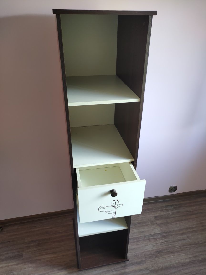 Regał dziecięcy KLUPŚ ŻYRAWKA
