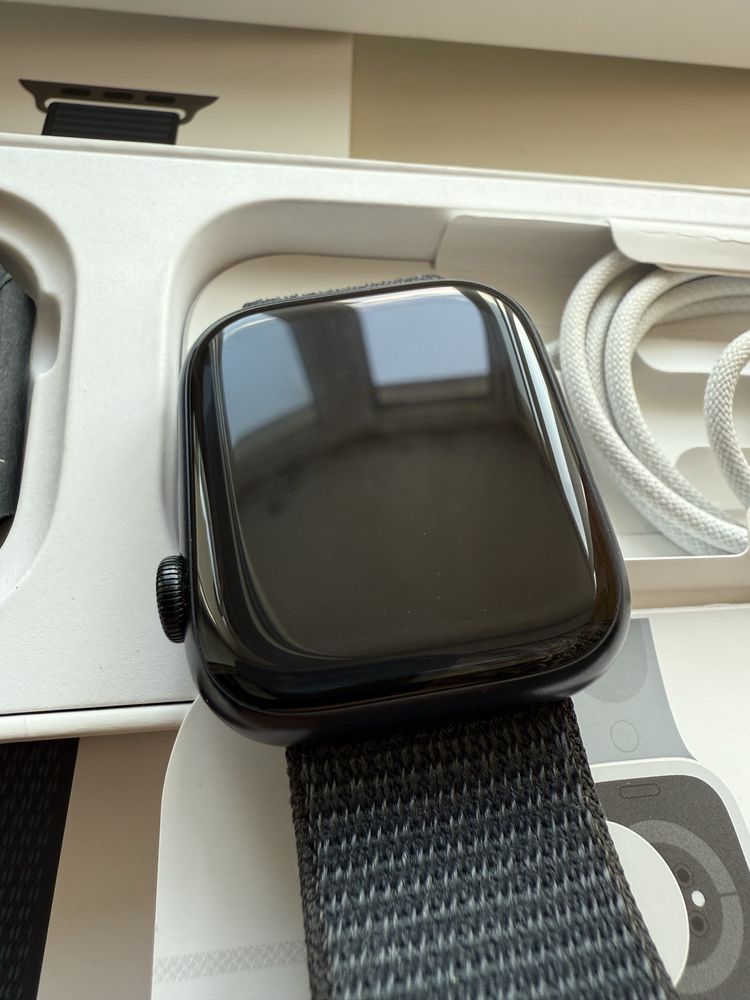 Продам годинник Apple watch 9 45mm midnight