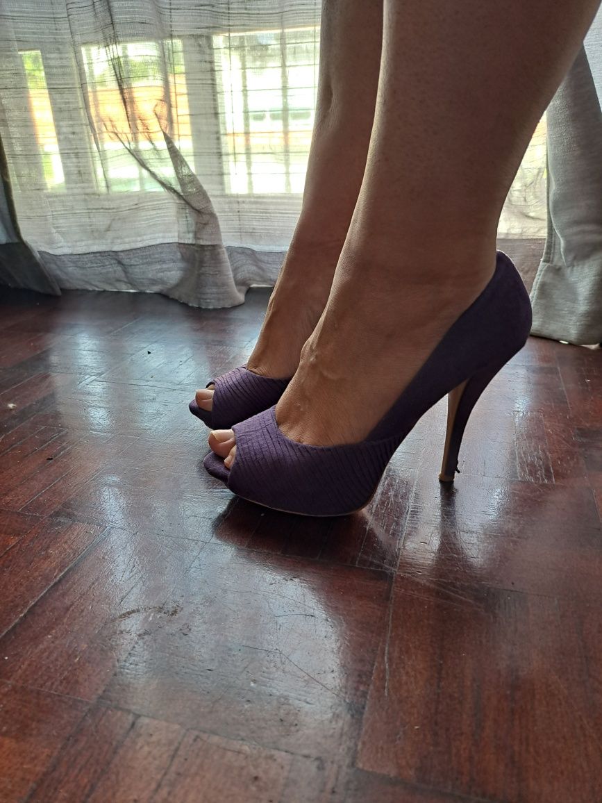 Sapatos mulher da Zara em roxo