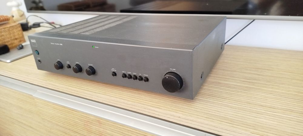 Wzmacniacz stereo NAD 302
