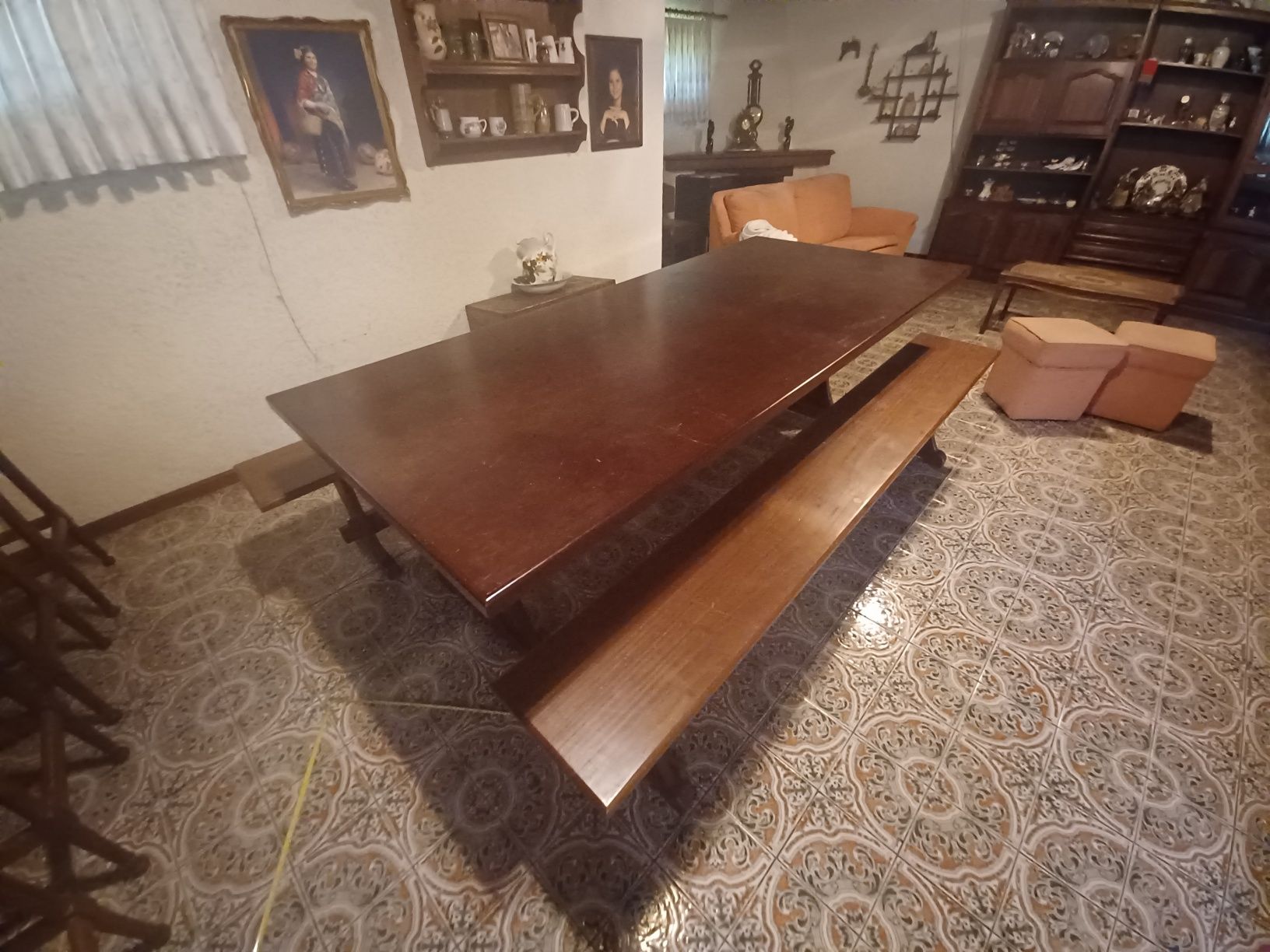 Mesa de Jantar em Madeira com 2 bancos corridos
