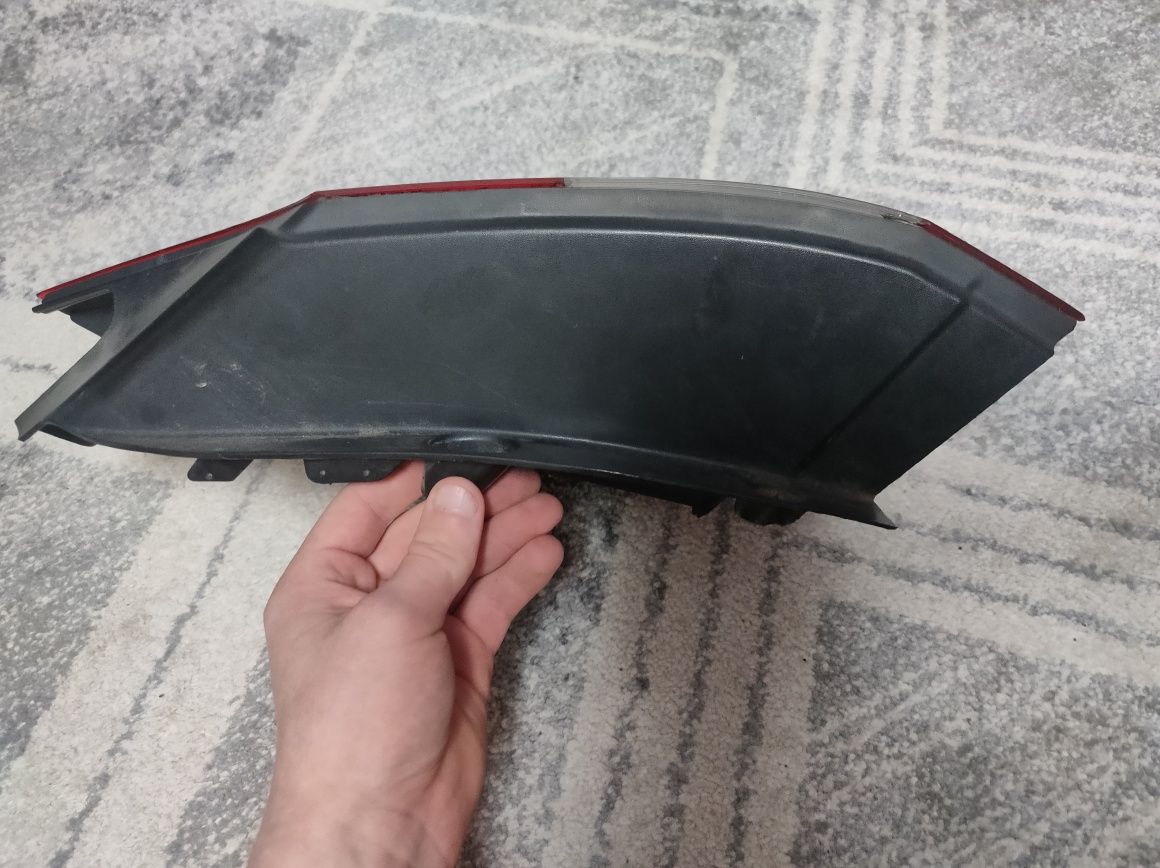 Стоп сигнал правый Renault Scenic 2005