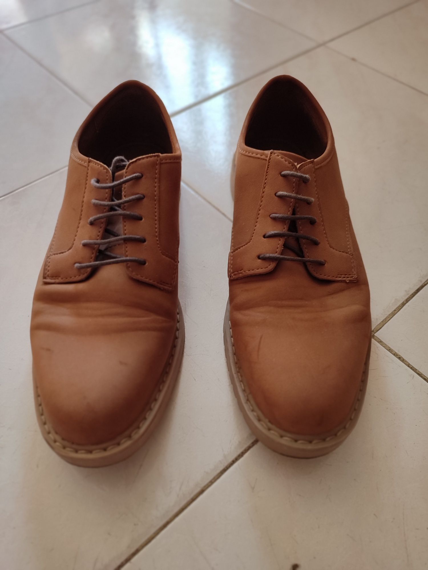 Sapatos de Homem