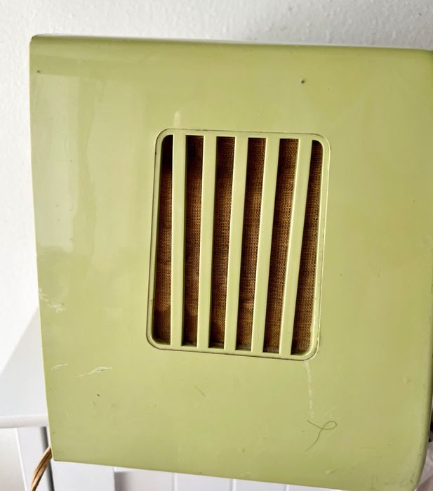 Радиоприемник Grundig.