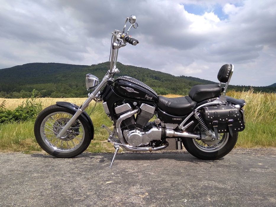 Suzuki Boulevard s83 vel Intruder 1400