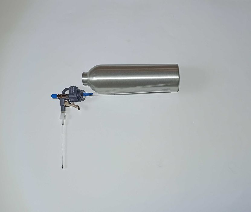 Многоразовый баллон распылитель для технических жидкостей очиститель