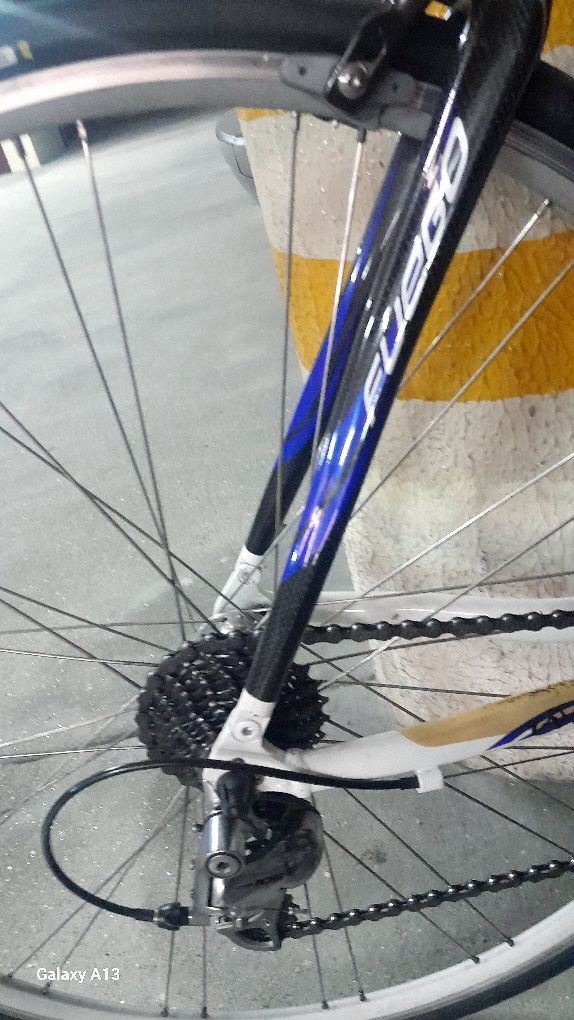 Vendo bicicleta de estrada marca Berg fuego 7.5