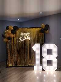 Dekoracja urodzinowa kurtyna ścianka tło 18 cyfry