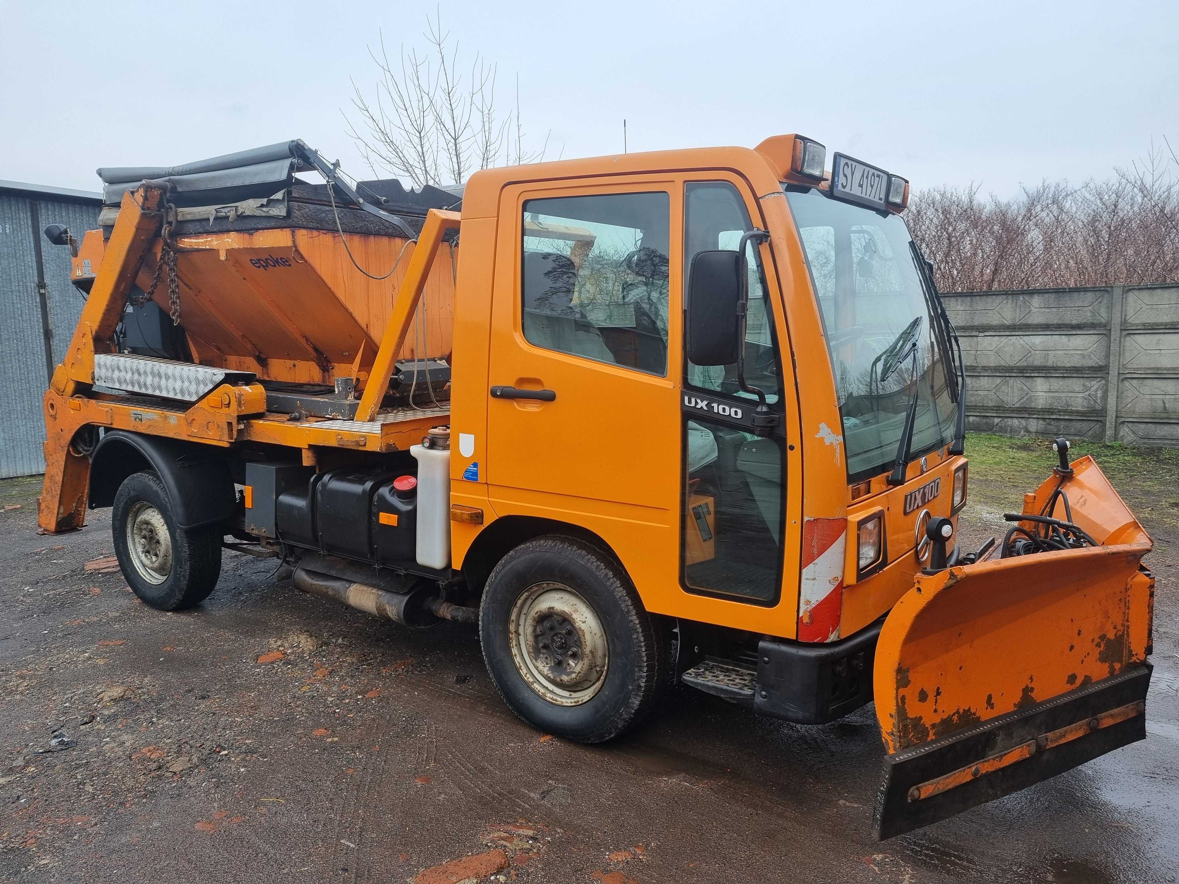 Unimog UX100 kontener, pług, posypywarka, bramownica