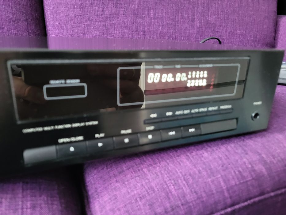 Odtwarzacz CD denon dcd 520 sprawny  w ladnym stanie